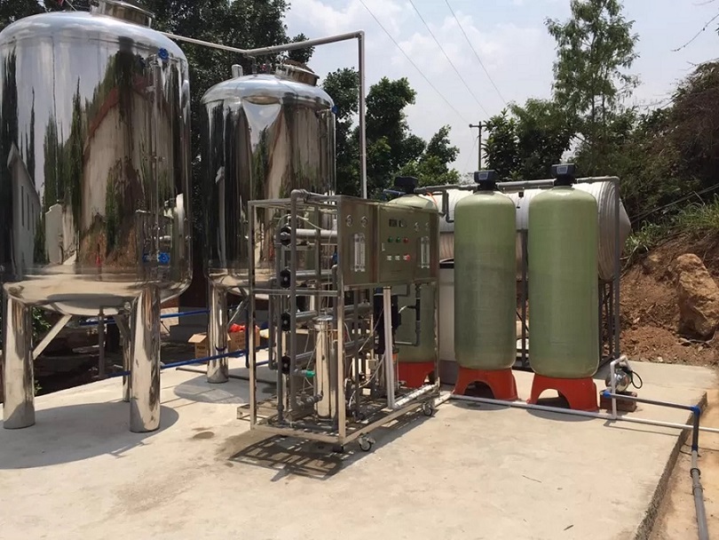 反滲透設(shè)備由哪些部件構(gòu)成？